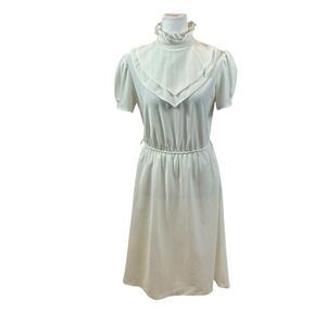 Vintage Ladies 1970’s Oops California White Ruffle Neck Short Sleeve‎ Dress 5/6